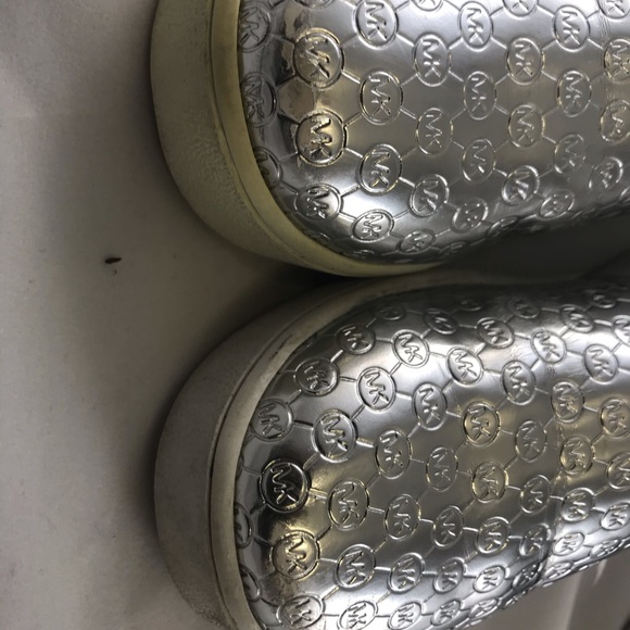 Michael Kors Slip on Shoes size 1 - Picture 8 of 10